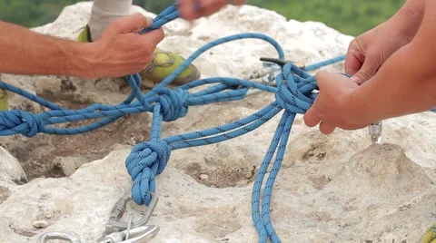 Climbing knots on a rope Stock-Footage 53780237