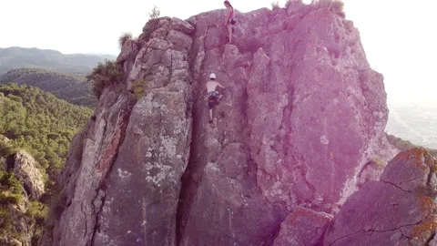 Climbing in the mountain. Drone view of rock climbers in Murcia, Spain Stock-Footage 178968854
