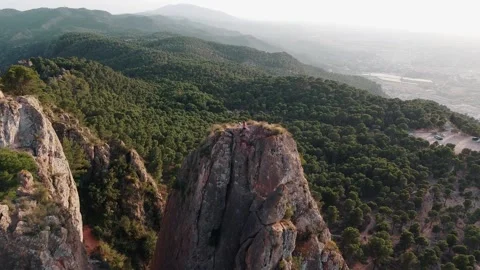 Climbing in the mountain. Drone view of rock climbers in Murcia, Spain 스톡 동영상 178969737