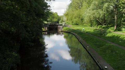 A clip of Aylestone Mill Lock on the River Soar Leicester, United Kingdom. Stock-Footage 241508562