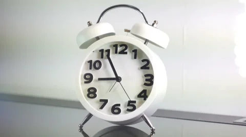 Clock Alarm Stockbeeldmateriaal 67990242