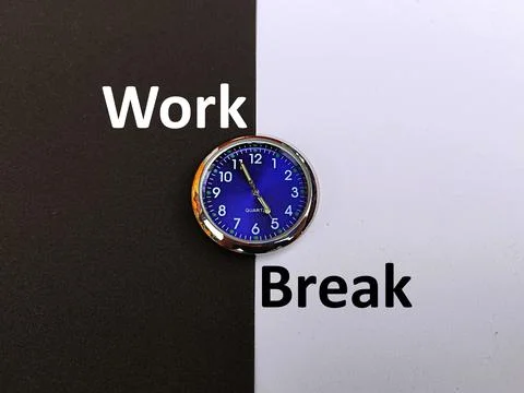 Clock on black and white background with print of the word work break Foto stock