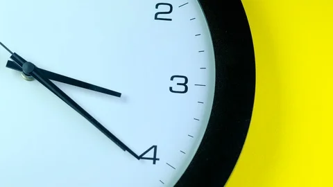 The clock hand moves back and forth Video stock 116225564