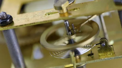 Clock mainspring oscillating 库存影片 49333405