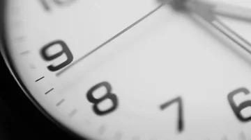 Clock minute, second and hour hands moving slow. Stock-Footage 86029304