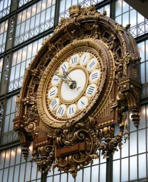 The clock at Musee d'Orsay 스톡 사진
