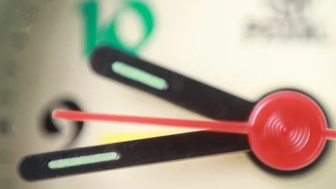 Clock ticking macro focus 動画素材 87546077