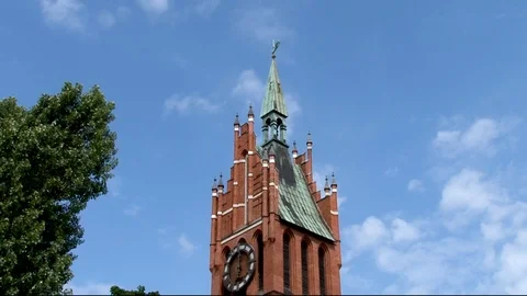 Clock on tower building of Kaliningrad Regional Philharmonic. Video stock 112089503