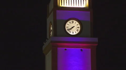 Clock tower changing colors Vídeo Stock 1009390