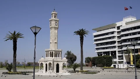 Clock tower of Izmir Turkey. Empty streets because of Coronavirus pandemi. Stock Footage 128208963
