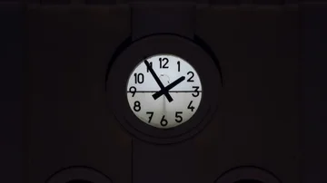 Clock on tower Time lapse Stock Footage 86098990