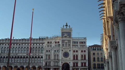 Clock tower Venice 스톡 동영상 105437225