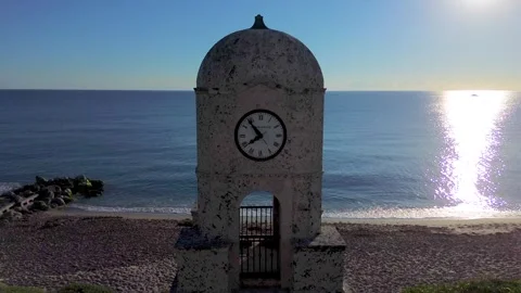 Clock Tower on Worth Avenue on Palm Beach Island, Florida. Stock-Footage 325832512