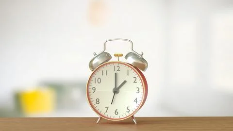 The Clock on wood table for Time concept 3d Rendering. Foto stock