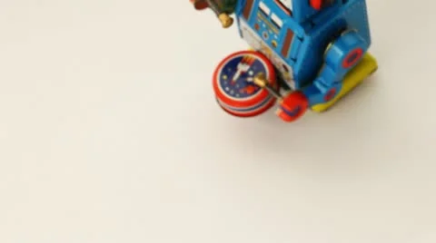 Clockwork robot walks one and knocks on drum Video stock 10808797