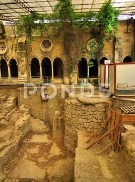 Cloister of lisbon cathedral Stock Photos