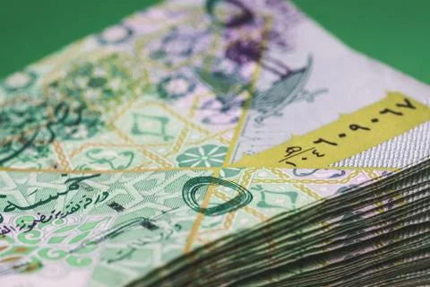 Close up of 5 Qatari Riyal banknote Stock Photos