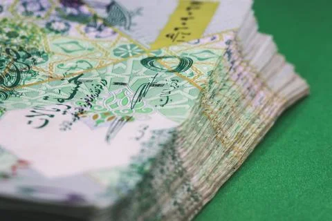Close up of 5 Qatari Riyal banknote Stock Photos