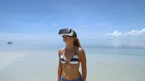 Close up of Aerial drone quad copter: Young tourist woman wearing virtual realit Stock Footage 199621809
