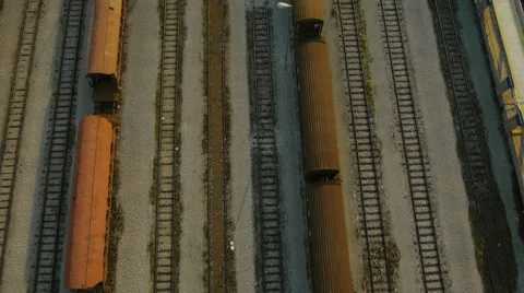 Close Aerial plan view of train wagons depot Vidéo 44974201