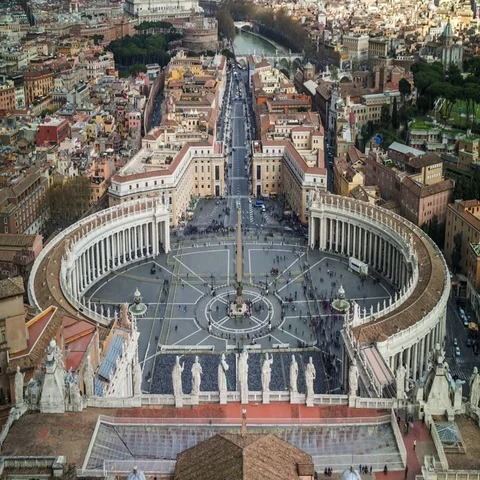 Close-up aerial view timelapse of the Saint Peter's square from Dome 스톡 동영상 69541981