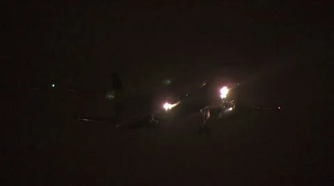 Close Up Of Airplane Flying at Night 3 動画素材 19013368