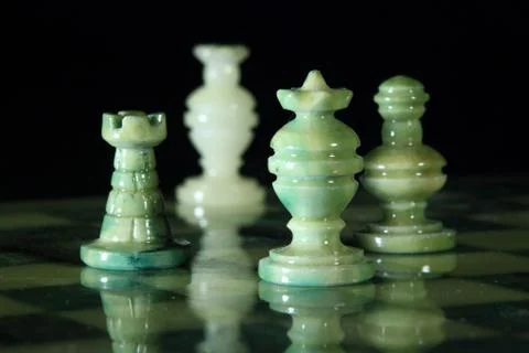 Close up alabaster chess e Stock Photos