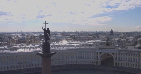 Close up of Alexander column, built between 1830 and 1834 on Palace Square, in 스톡 동영상 84508135
