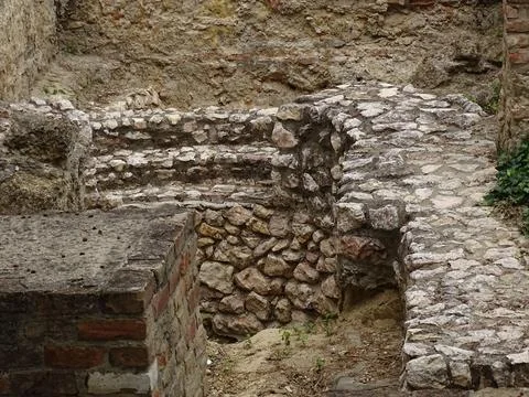 Close-up of ancient stone and brick wall ruins Foto stock
