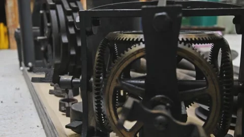 Close Up of Antique Clockwork Mechanism with Brass Gears 스톡 동영상 345749667