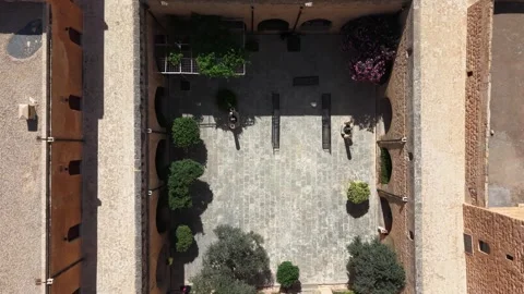 Close Approach to Deyrulzafaran Monastery Courtyard with Trees 4K Vídeo Stock 337059342