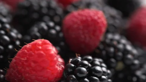 Close-up arrangement mixed, berries including blackberries and raspberries Stock Footage 284083825