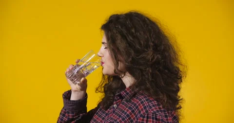 Close-up attractive plus-size model posing Stockbeeldmateriaal 131615134