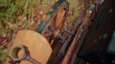 Close up of an authentic coach spinning wheels and other  moving parts slowly dr Vídeos de archivo 143474339