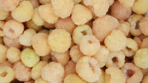 Close up of beautiful yellow raspberry. Fresh, juicy raspberry background, ripe Stock Footage 251289636