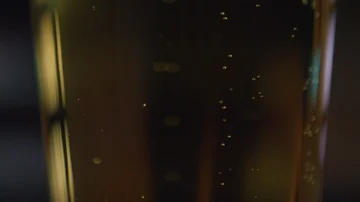 Close up of beer bubbles. Stock-Footage 85495643