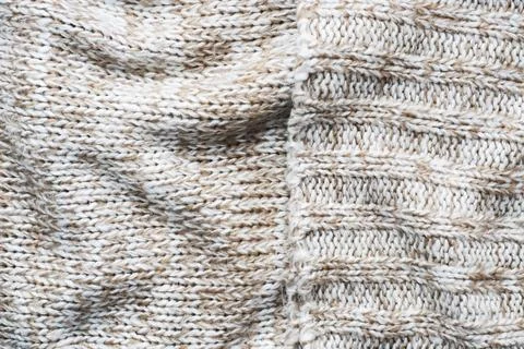 Close up beige sweater knitted made of natural wool texture, wavy folds, se.. Foto stock