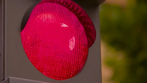 Close-up of a blinking red traffic light. Stock-Footage 315309044