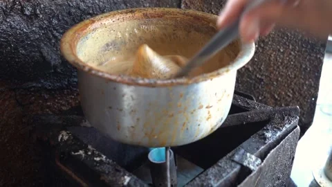 Close up of Boiling Tea at local tea stall in india, Boiling tea on Stove 스톡 동영상 168347740