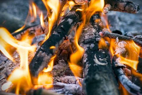 Close-up of bonfire flame in the night, as background Stock-Fotos