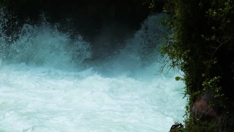 Close up of bottom of Okere falls 스톡 동영상 229076850
