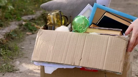 Close up box with old items. 4k Vidéo 140756187