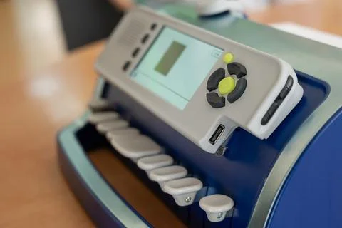 Close-up of a braille typewriter on a desktop. Foto stock