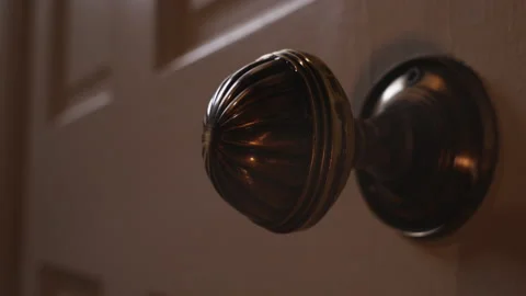 Close-Up of Brass Door Knob Stockbeeldmateriaal 328066766