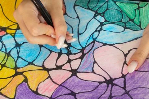 Close-up of a bright multi-colored, completed neurographics drawing. Fotos Stock