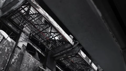 Close up of burned steel structure and rebar 库存影片 345860372