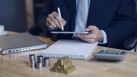 Close up of businessman using stylus pen signing digital contract on tablet.. Stock Footage 328440210