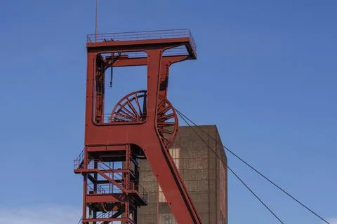 Close-up of a cable car structure in front of a blue sky, Essen, Ruhr area, Foto stock