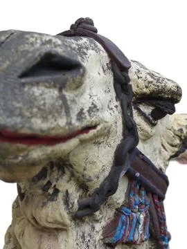 Close-up of camel statue, isolated background. Stockfoto's