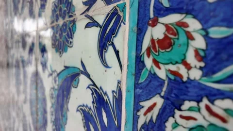 Close up camera motion over traditional turkish ceramic tile pattern with b.. Stock Footage 333155111